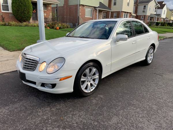 2009 MERCEDES BENZ E350 4Matic White/Black Great Condition for sale in Elmont, NY – photo 2