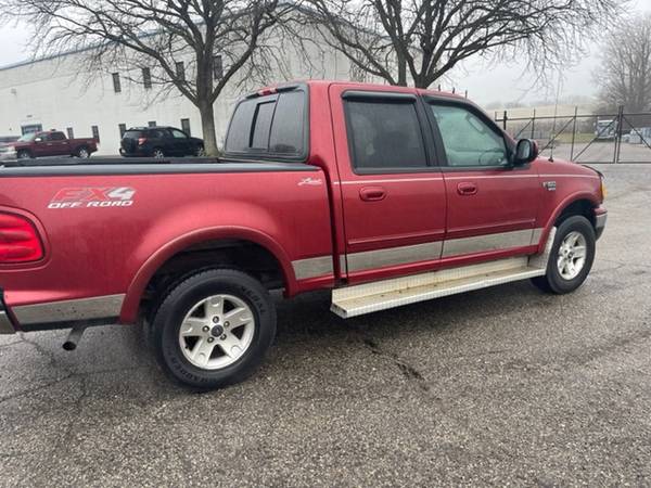 2002 Ford F150 XLT SUPER CREW - - by dealer - vehicle for sale in Dayton, OH – photo 4