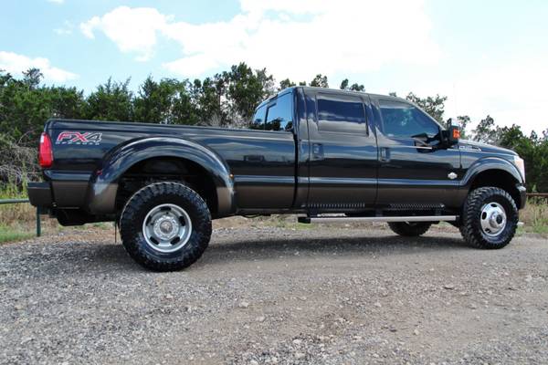 2015 FORD F350 KING RANCH 4X4 - BLK ON BLK - NAV ROOF- NEW 35" TOYO MT for sale in Leander, AR – photo 11