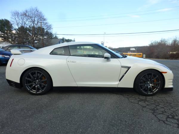 2013 NISSAN GT-R PREMIUM GTR - ONLY 12,000 MILES - CLEAN CARFAX! -... for sale in Worcester, MA – photo 4