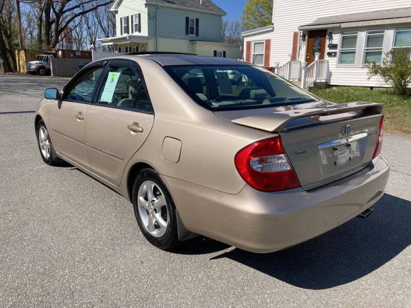 2004 Toyota Camry XLE 4dr Sedan, 90 DAY WARRANTY! for sale in LOWELL, NY – photo 3