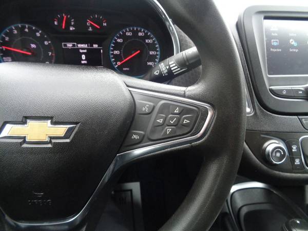 2018 Chevy Chevrolet Malibu LT Power Seat Windows Locks IPOD MP3 for sale in Hampton Falls, NH – photo 14