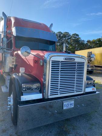 Freightliner XL Classic - cars & trucks - by owner - vehicle... for sale in Hampton, VA – photo 11