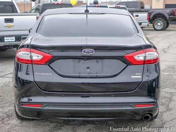 2016 Ford Fusion SE - cars & trucks - by dealer - vehicle automotive... for sale in Oak Lawn, IL – photo 5