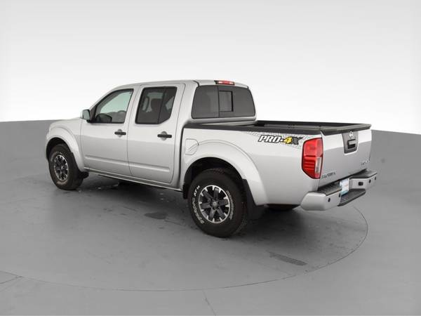 2019 Nissan Frontier Crew Cab PRO-4X Pickup 4D 5 ft pickup Silver -... for sale in Seffner, FL – photo 7