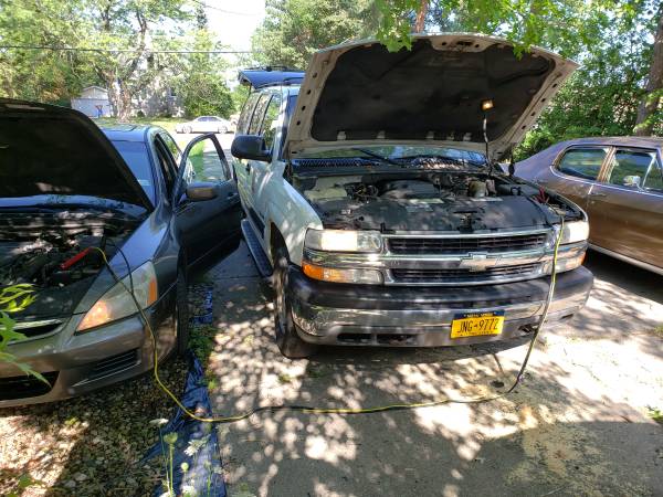 2000 Chevrolet Suburban LS 4-Door Sport Utility - - by for sale in Buffalo, NY – photo 2