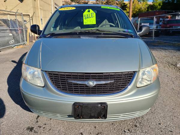 2003 Chrysler Town & Country LX LOCAL TRADE IN IN WARRANTY AVAILABLE... for sale in HARRISBURG, PA – photo 5