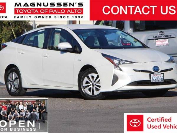 2017 Toyota Prius Two hatchback White - cars & trucks - by dealer -... for sale in Palo Alto, CA