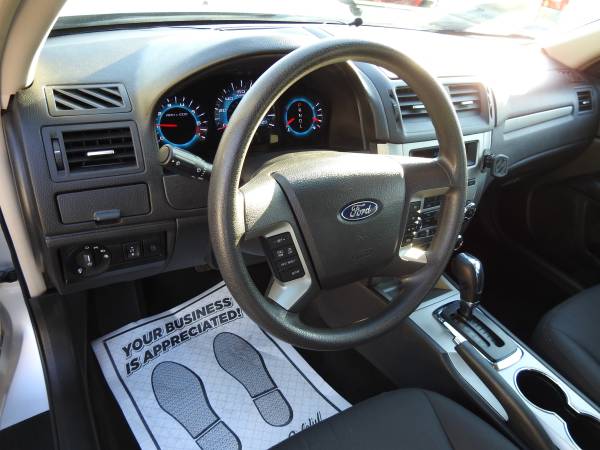 * Nice * 2012 Ford Fusion Sedan for sale in NOBLESVILLE, IN – photo 9