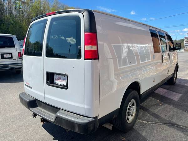 2007 Chevrolet Express 2500 EXTENDED - - by dealer for sale in Belmont, VT – photo 4