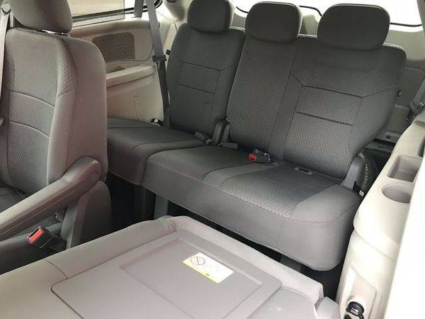 2009 Chrysler Town Country Touring Minivan 4D Serviced! Clean! Financi for sale in Fremont, NE – photo 21