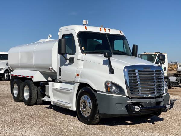 2015 FREIGHTLINER WATER TRUCK - cars & trucks - by dealer - vehicle... for sale in YUMA, OR – photo 5