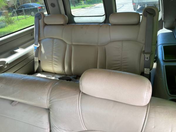 2003 Chevy 3/4 ton Suburban for sale in Austin, TX – photo 6