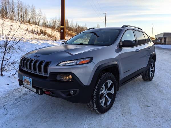 2015 Jeep Cherokee Trailhawk 4WD (Loaded) - cars & trucks - by... for sale in Anchorage, AK – photo 10