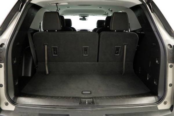 APPLE CARPLAY! HEATED SEATS! 2018 Chevrolet TRAVERSE LT AWD SUV for sale in Clinton, AR – photo 16