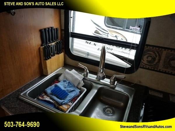 2012 Crossover R-Vision - - by dealer - vehicle for sale in Happy Valley, WA – photo 22
