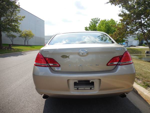 2006 Toyota Avalon Limited - cars & trucks - by owner - vehicle... for sale in Bartlett, IL – photo 12