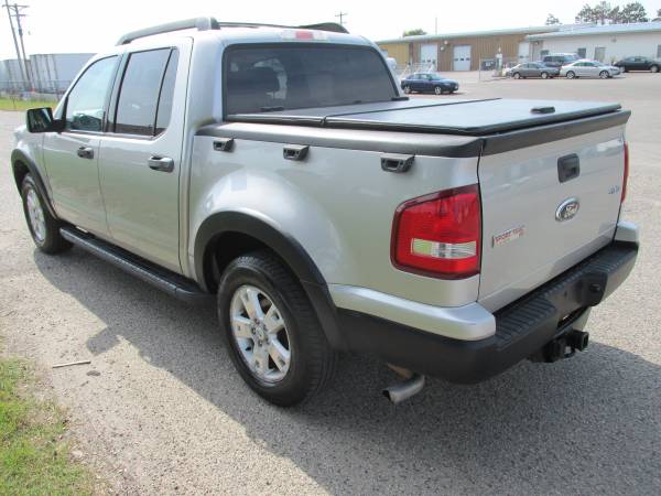 2007 Ford Explorer Sport Trac 4X4 (Really Clean!)WE FINANCE! for sale in Shakopee, MN – photo 3