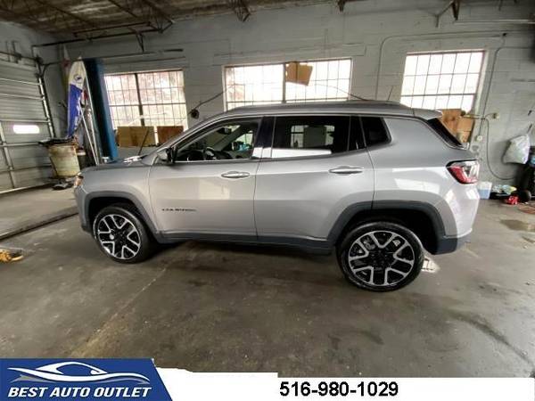 2017 Jeep Compass Limited 4x4 SUV - cars & trucks - by dealer -... for sale in Floral Park, NY – photo 6