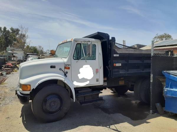 1997 International Dump Truck for sale in Phoenix, AZ – photo 2