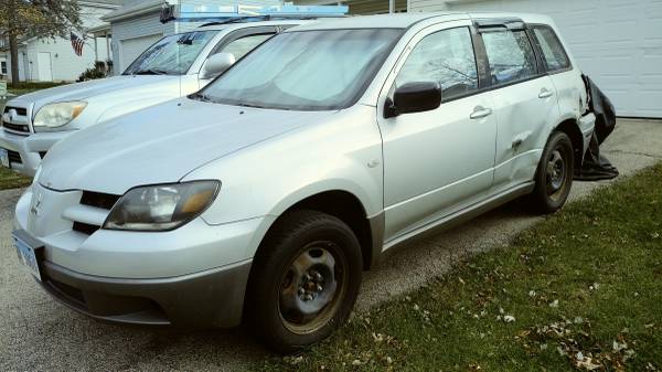 2003 Mitsubishi outlander $650 o.b.o - cars & trucks - by owner -... for sale in Elgin, IL – photo 2