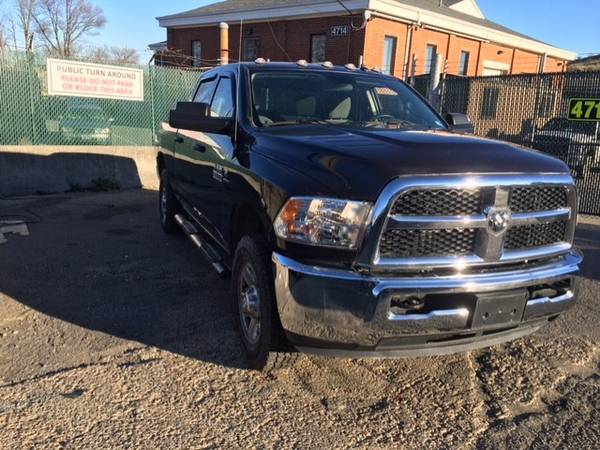 2018 Ram 3500 Crew cab Cummins Turbo Diesel MD Inspection for sale in Temple Hills, PA – photo 2