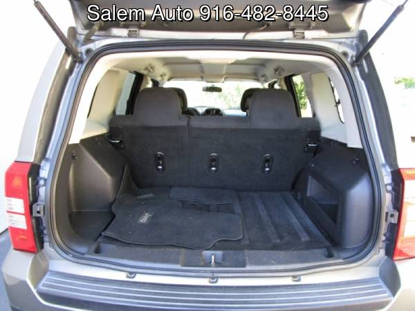 2014 Jeep PATRIOT - 4X4 - NEW TIRES - SMOGGED - AC BLOWS ICE COLD for sale in Sacramento, NV – photo 14