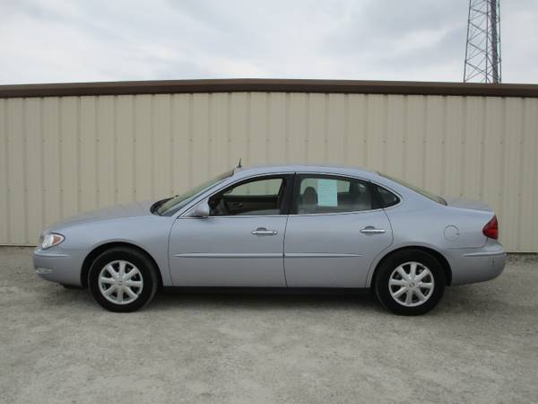 2005 Buick LaCrosse CX - - by dealer - vehicle for sale in Wilmington, OH – photo 3