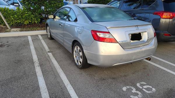 Honda Civic 2007 Silver - cars & trucks - by owner - vehicle... for sale in Miami, FL