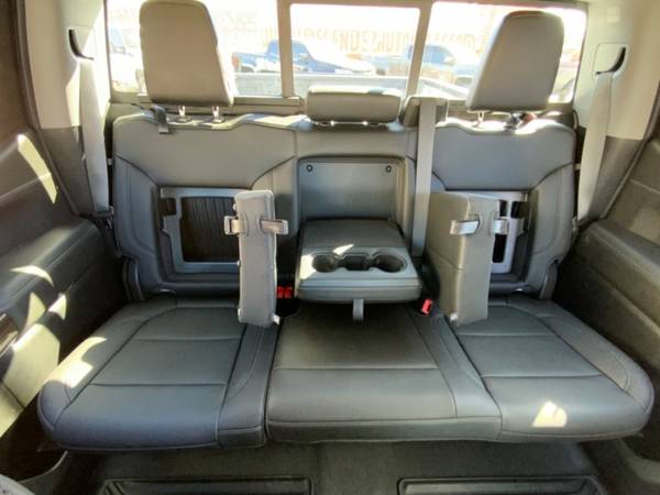 2019 Chevrolet Silverado 1500 4WD Crew Cab 147 RST - cars & trucks -... for sale in El Paso, TX – photo 17