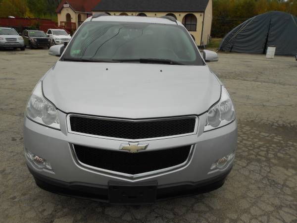 Chevrolet Traverse LT AWD 3rd ROW Back Up Camera **1 year warranty** for sale in hampstead, RI – photo 2