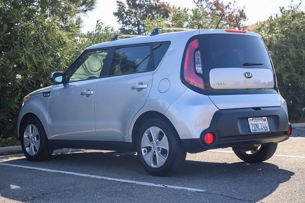 2016 Kia Soul Base hatchback Bright Silver - - by for sale in Livermore, CA – photo 4