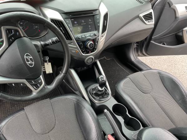 2012 Hyundai Veloster 6 Speed Manual for sale in Wappingers Falls, NY – photo 10