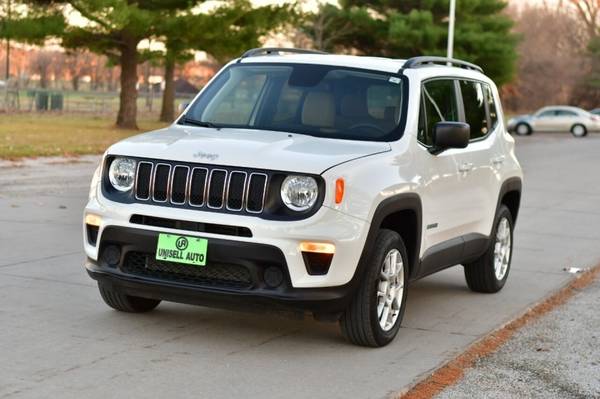 2019 Jeep Renegade Sport 4x4 4dr SUV 9,000 Miles - cars & trucks -... for sale in Omaha, NE – photo 3