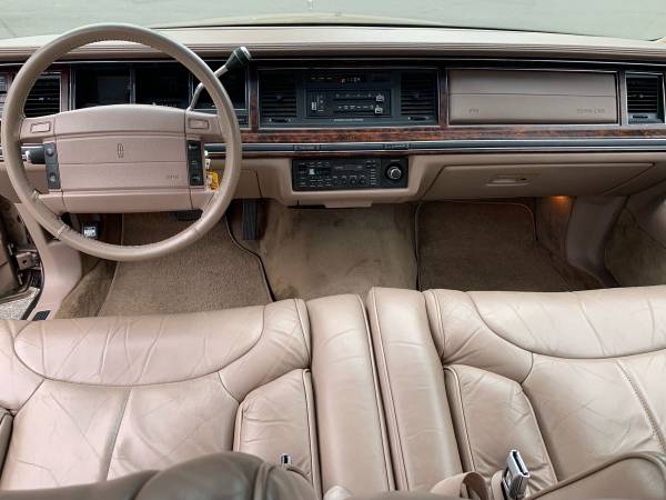 1992 Lincoln Town Car Signature 4DR Sedan, ONE OWNER! - cars & for sale in Lynnwood, WA – photo 14