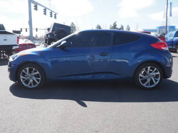 2017 Hyundai Veloster Base - - by dealer - vehicle for sale in Bend, OR – photo 7