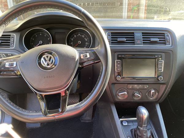 2015 Volkswagen Jetta / Low Miles / One owner! - cars & trucks - by... for sale in Cary, NC – photo 4