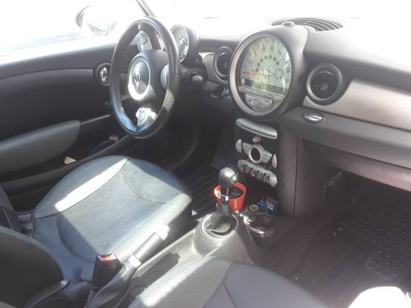 2009 Mini Cooper For Sale - cars & trucks - by owner - vehicle... for sale in TAMPA, FL – photo 5