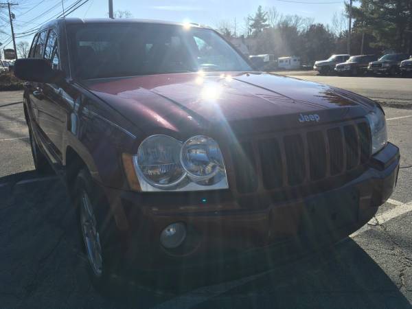 2007 Jeep Grand Cherokee Laredo 4x4 SUV // Very CLEAN // SNOW Ready... for sale in East Derry, ME – photo 4