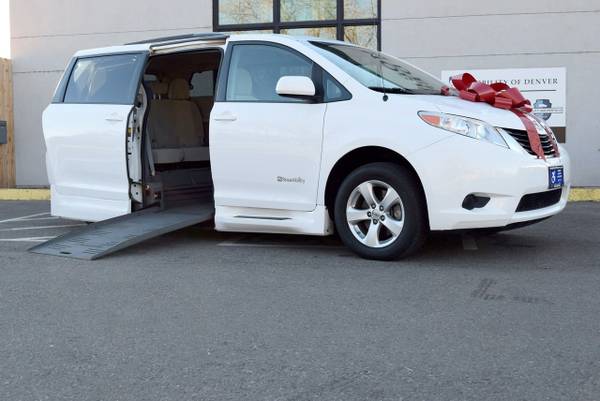 2014 Toyota Sienna LE WHITE - - by dealer for sale in Denver , CO – photo 2