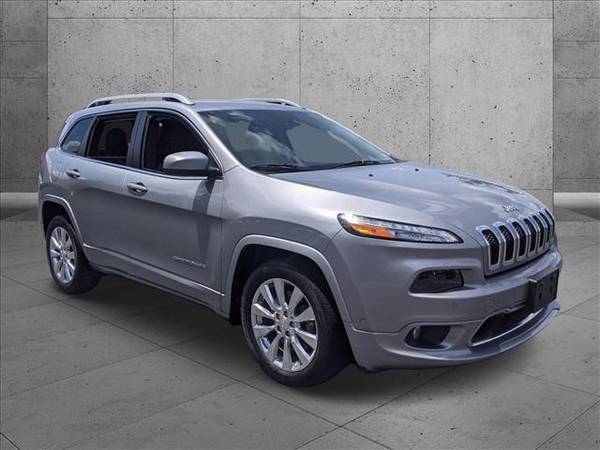 2017 Jeep Cherokee Overland SKU: HW653356 SUV - - by for sale in Columbus, GA – photo 3