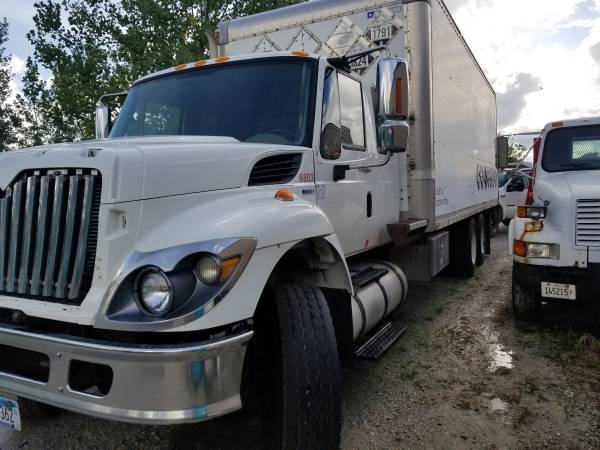 2010 international 7500 6 wheeler for sale in Peotone, IL – photo 2