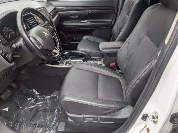 2017 Mitsubishi Outlander SE SKU: HZ002021 SUV - - by for sale in North Richland Hills, TX – photo 11