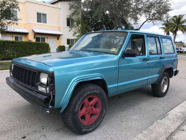 1995 Jeep Cherokee SE 4-Door 4WD for sale in Hollywood, FL – photo 4