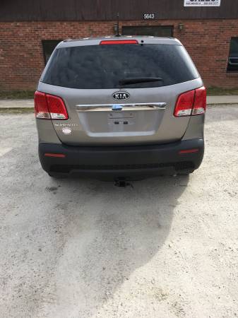 2012 Kia Sorento- AWD, 91k Miles, brand new tires, CHEAP! for sale in Old Fort, NC – photo 4