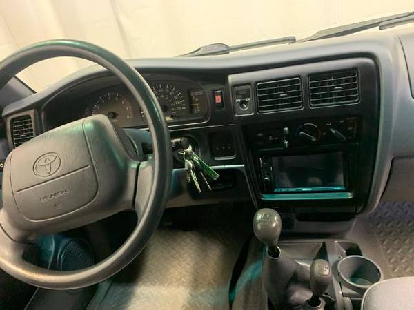 2000 Toyota Tacoma XtraCab V6 Manual 4WD - cars & trucks - by dealer... for sale in Missoula, MT – photo 8