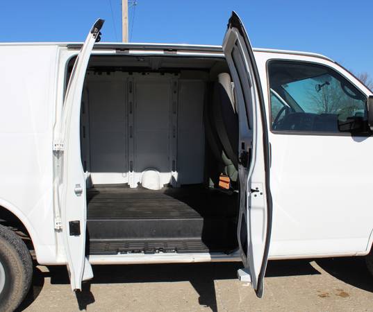 2500 Chevy Express Cargo Van - cars & trucks - by owner - vehicle... for sale in Moberly, MO – photo 9