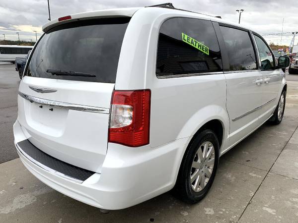 2014 Chrysler Town & Country 4dr Wgn Touring - - by for sale in Chesaning, MI – photo 22