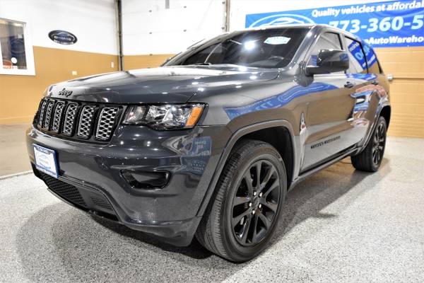 2018 Jeep Grand Cherokee Altitude 4x4 Ltd Avail for sale in Chicago, IA – photo 4