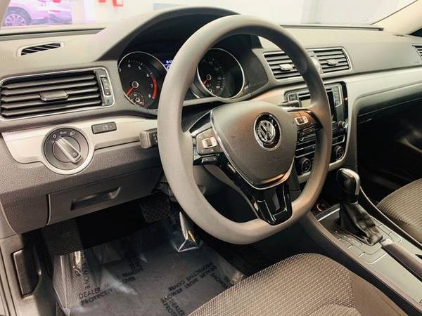 2017 Volkswagen Passat 1.8T S Automatic *GUARANTEED CREDIT APPROVAL*... for sale in Streamwood, IL – photo 16